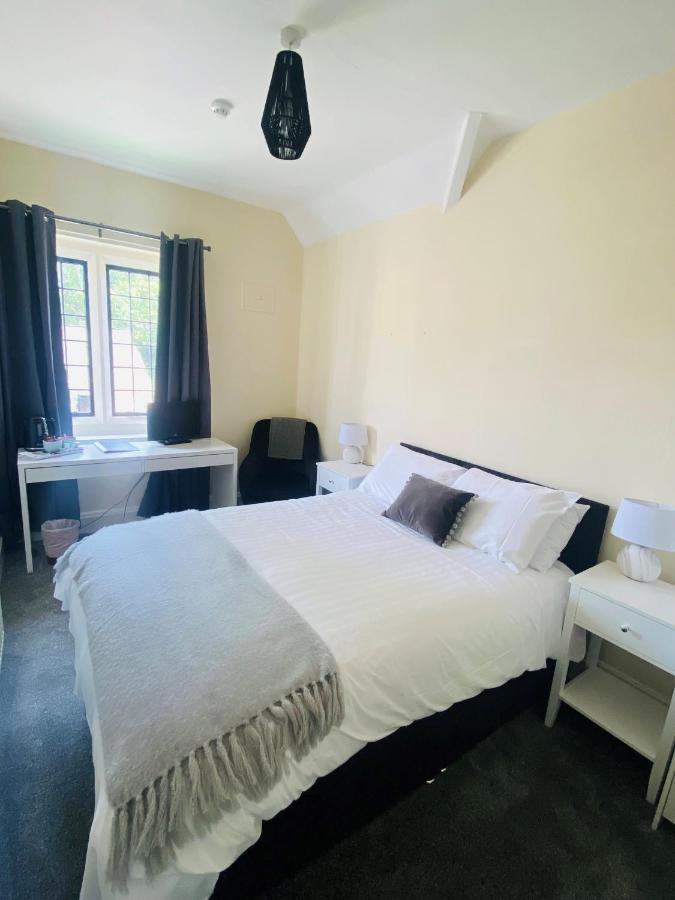 Mirfield Monastery B&B ภายนอก รูปภาพ
