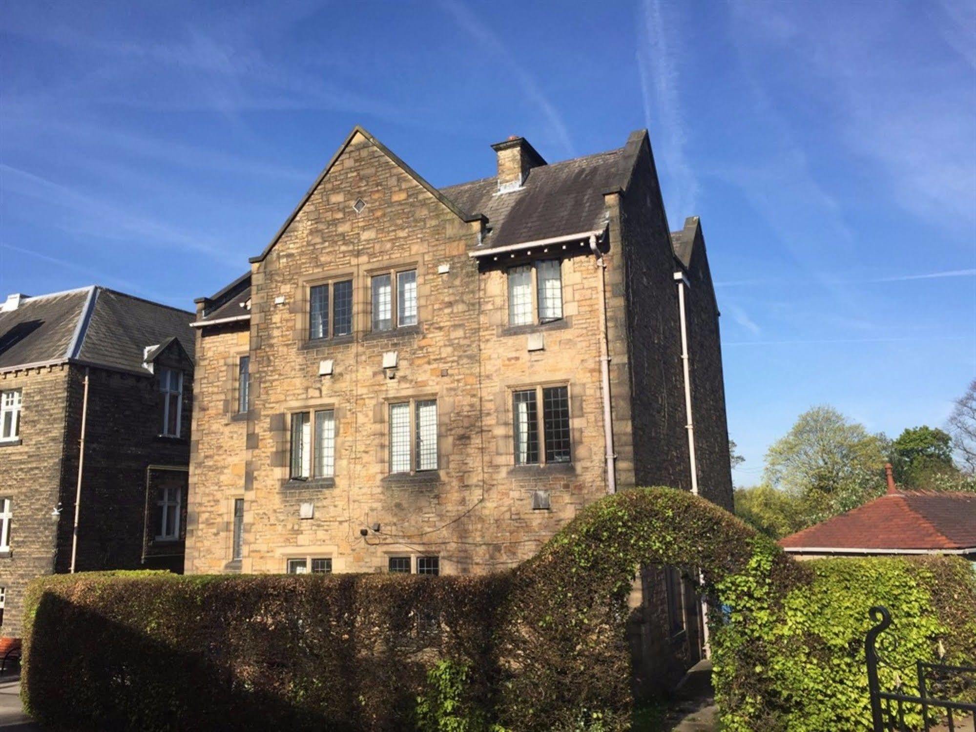 Mirfield Monastery B&B ภายนอก รูปภาพ